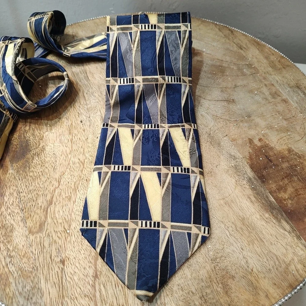 Raphael All‎ Silk Tie Roma Milano Navy Blue Gold Geometric Neck tie Embossed